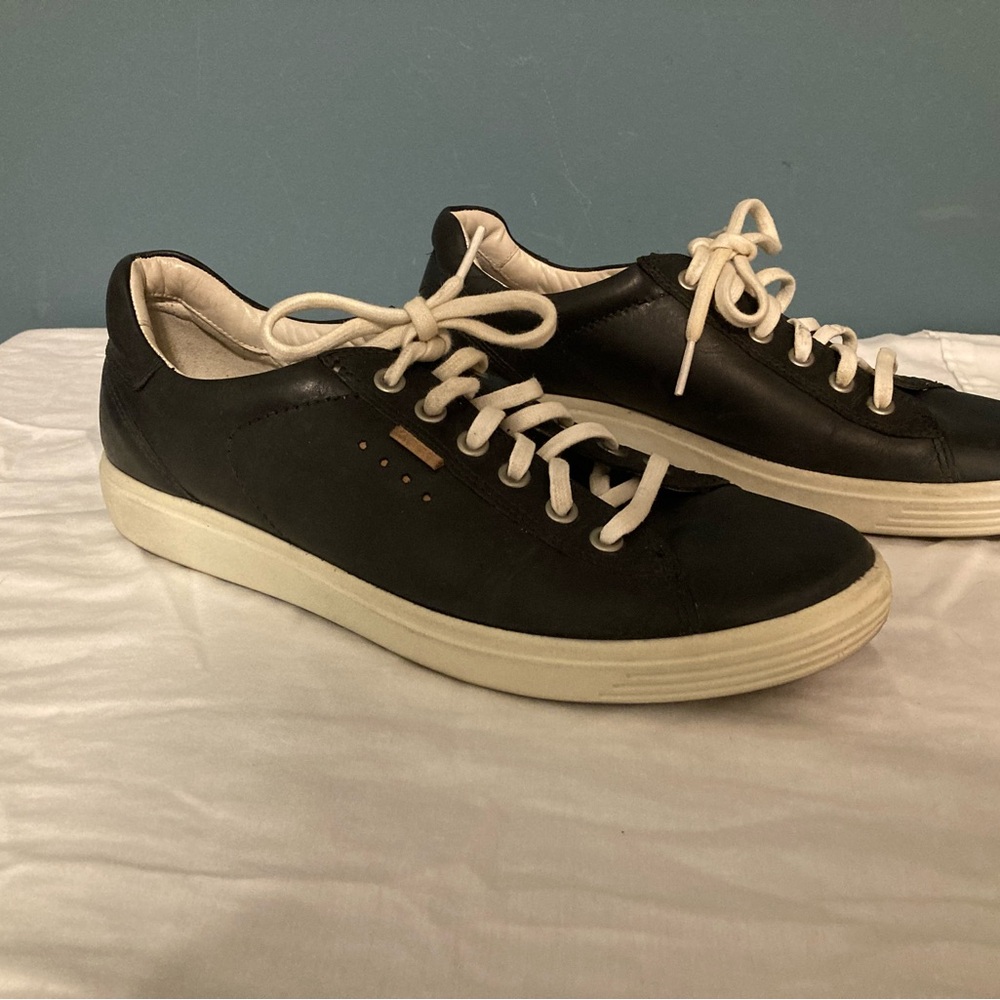 Ecco Black and White Loafers Slip-Ons